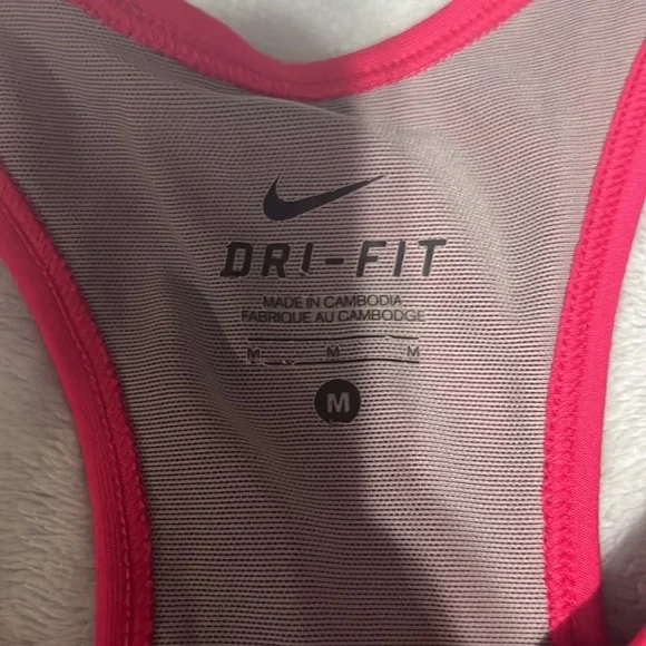 Nike top - Picture 3 of 5